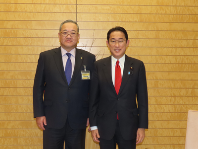 岸田総理と阿部理事長