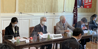 参議院自民党政策審議会に出席